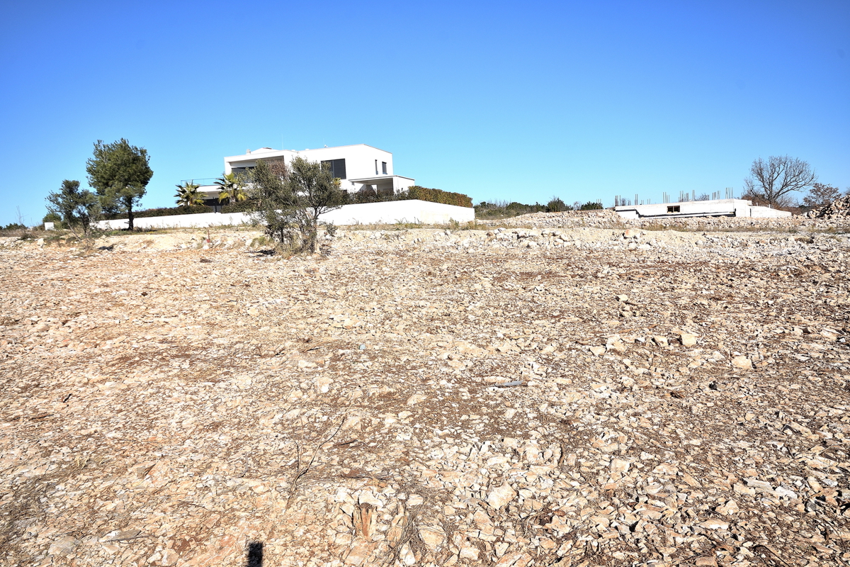 Vodice - terreno edificabile di 650m2, a 900 m dalla spiaggia