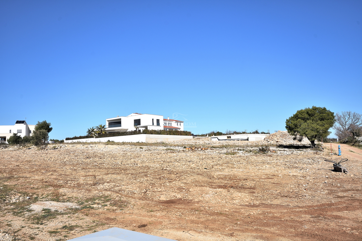 Vodice - terreno edificabile di 650m2, a 900 m dalla spiaggia