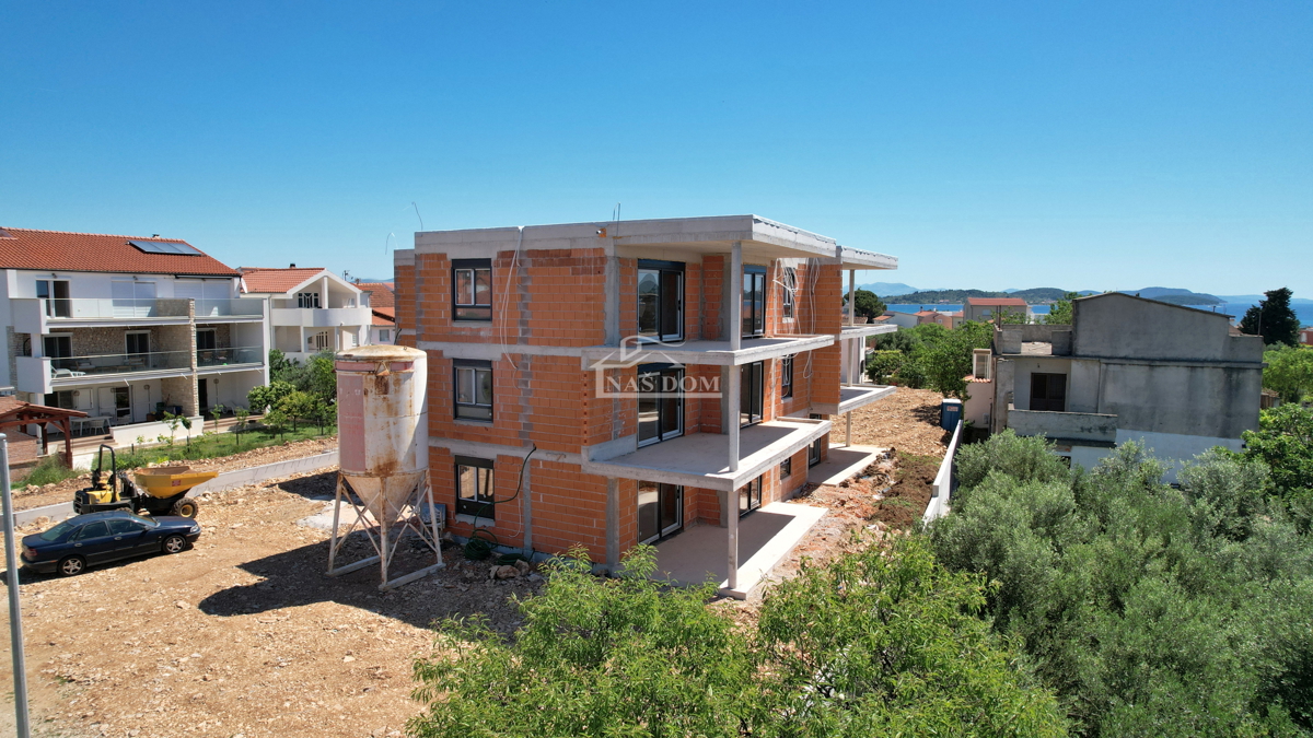 Tribunj - Lussuoso appartamento S6 al secondo piano, vista mare