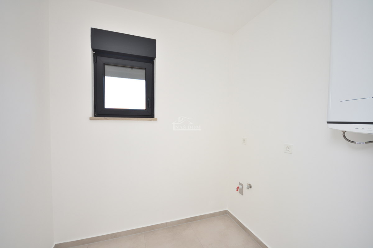 Tribunj - Lussuoso appartamento S6 al secondo piano, vista mare