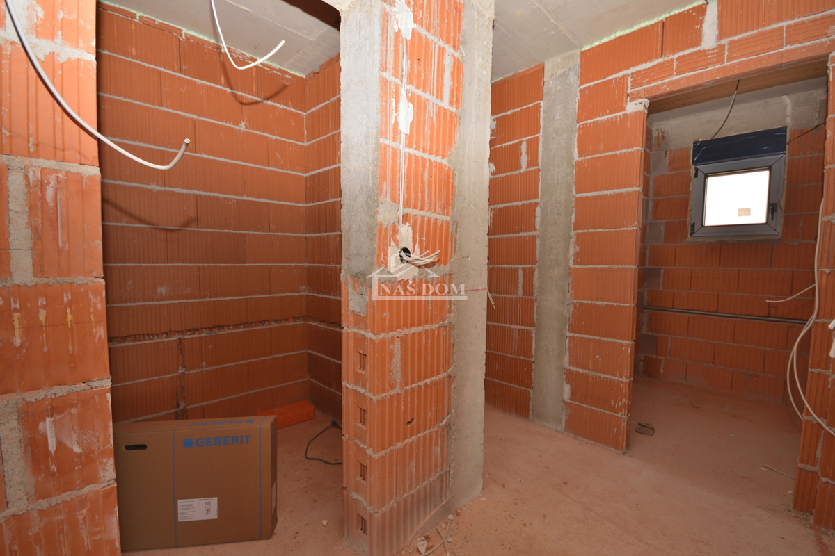 Tribunj - Lussuoso appartamento S6 al secondo piano, vista mare