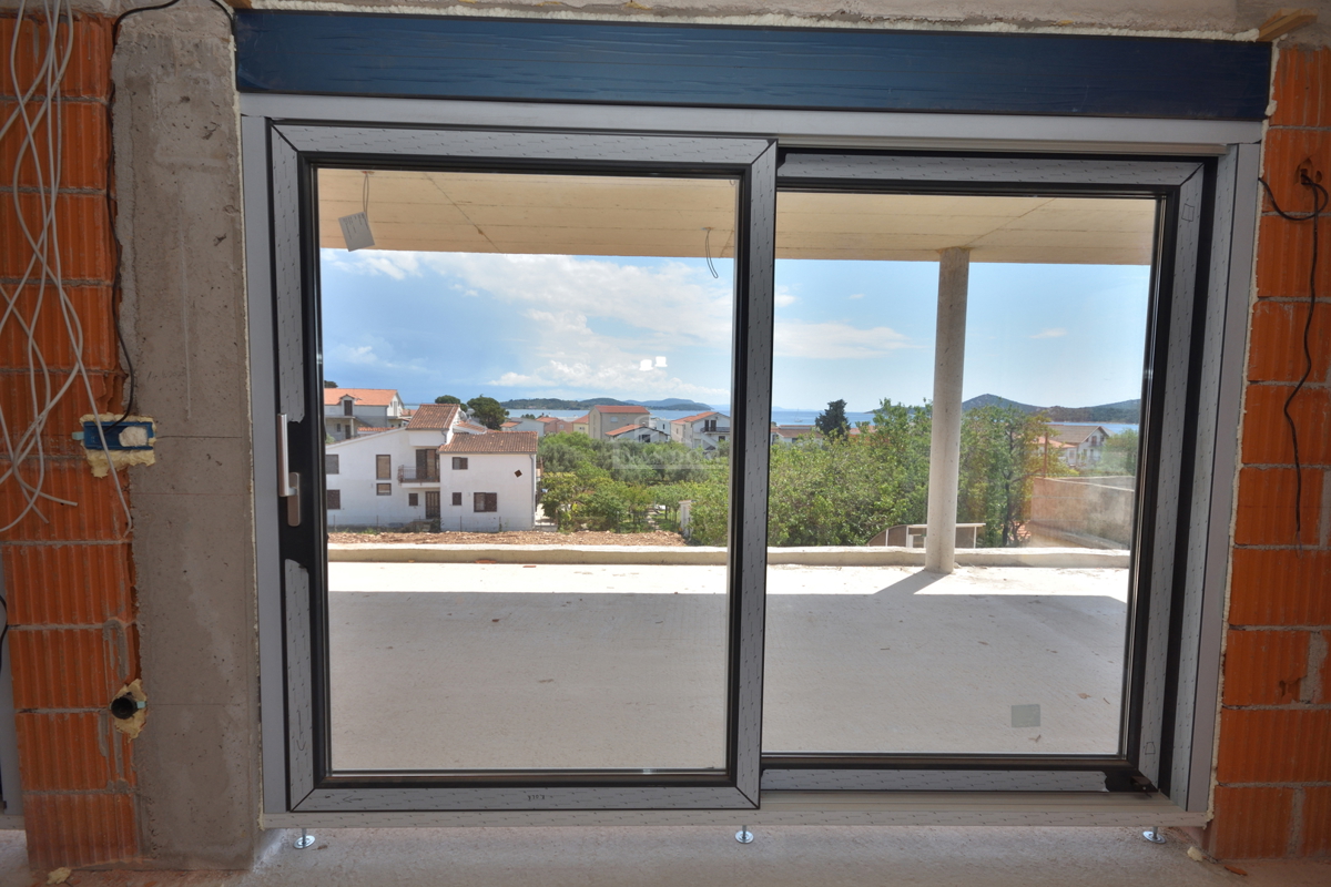 Tribunj - Lussuoso appartamento S6 al secondo piano, vista mare