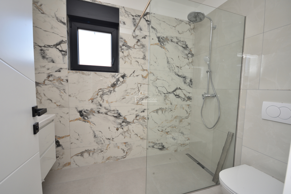 Tribunj - Lussuoso appartamento S6 al secondo piano, vista mare