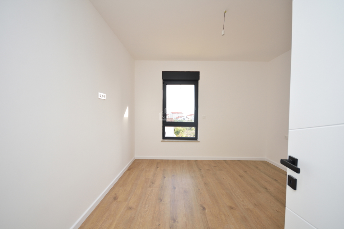 Tribunj - Lussuoso appartamento S6 al secondo piano, vista mare