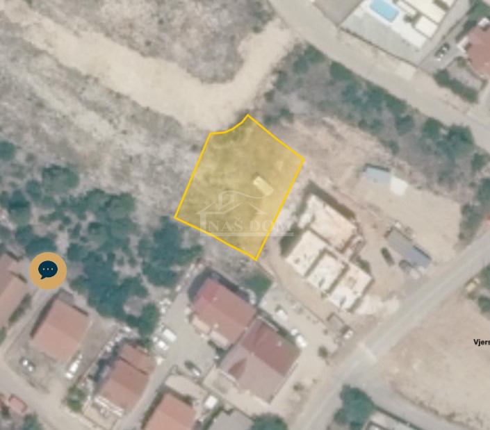 Vodice - terreno edificabile di 600m2 in una posizione tranquilla