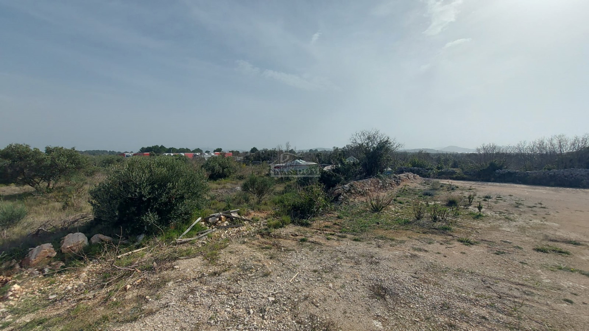 Vodice - Terreno nella zona industriale - 839m2