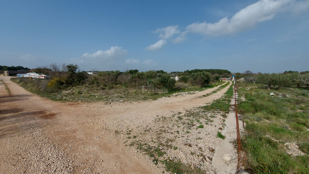 Vodice - Terreno nella zona industriale - 839m2