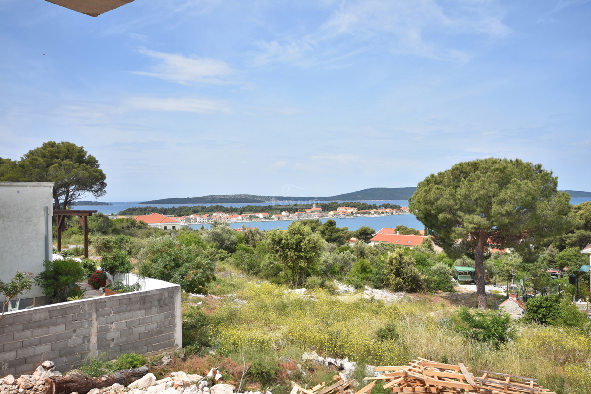 Brodarica - Appartamento S3 con vista sul mare, 1° piano