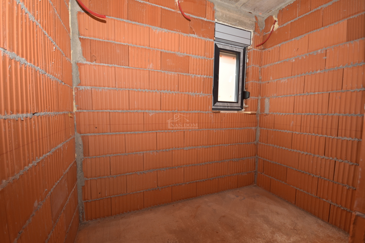 Brodarica - Appartamento S3 con vista sul mare, 1° piano