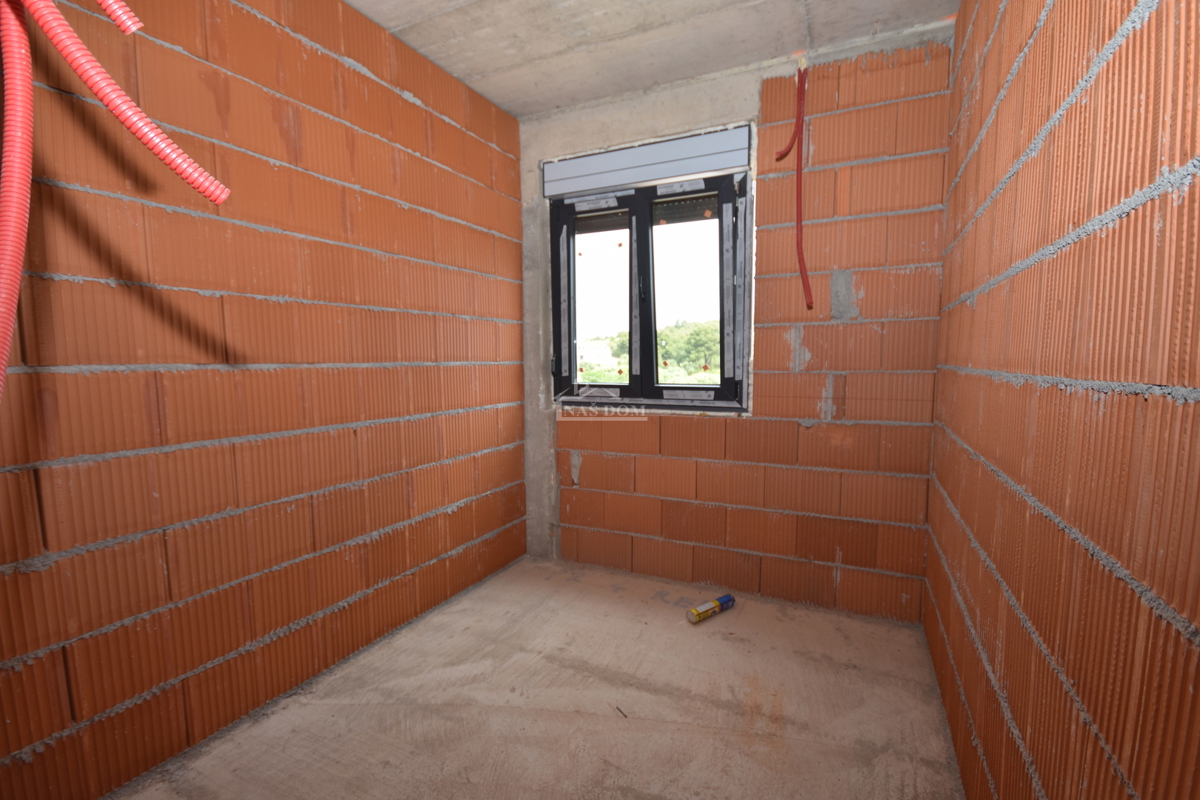 Brodarica - Appartamento S3 con vista sul mare, 1° piano