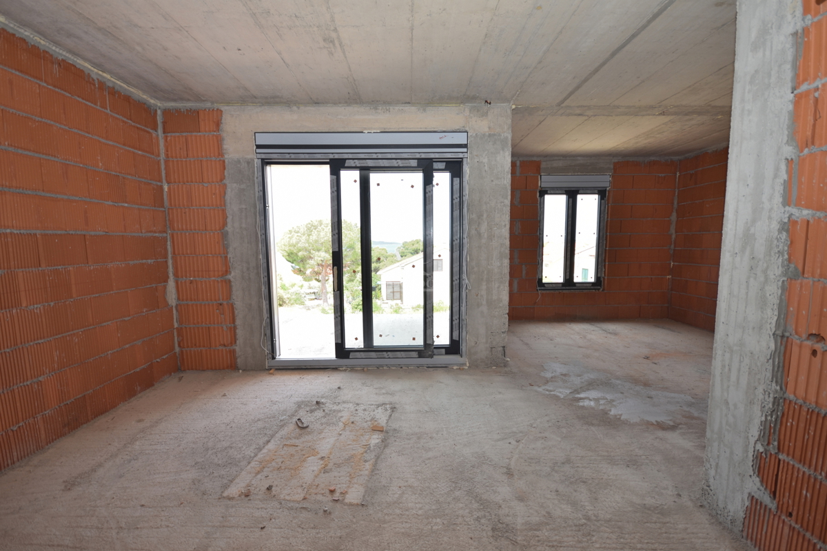 Brodarica - Appartamento S3 con vista sul mare, 1° piano