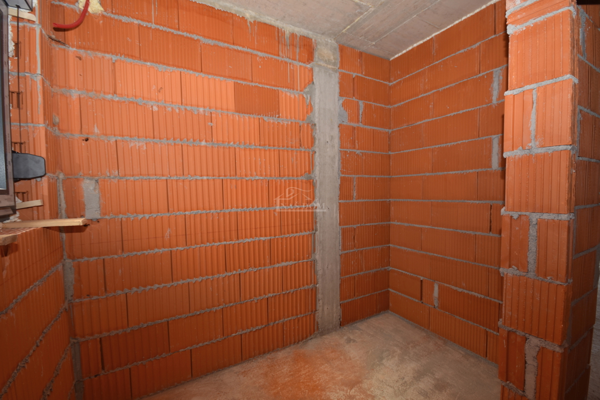 Brodarica - Appartamento S3 con vista sul mare, 1° piano