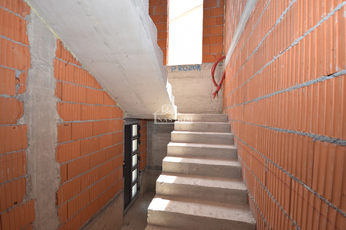 Brodarica - Appartamento S3 con vista sul mare, 1° piano