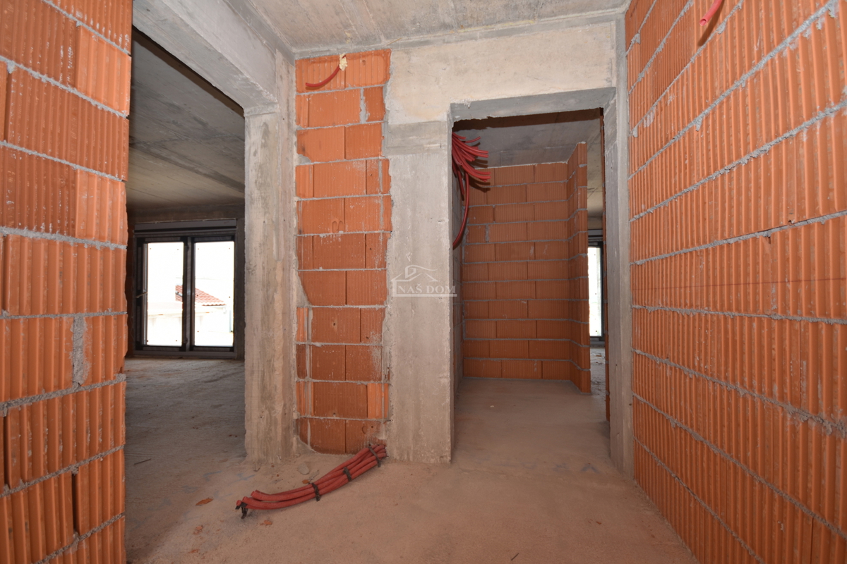 Brodarica - Appartamento S3 con vista sul mare, 1° piano