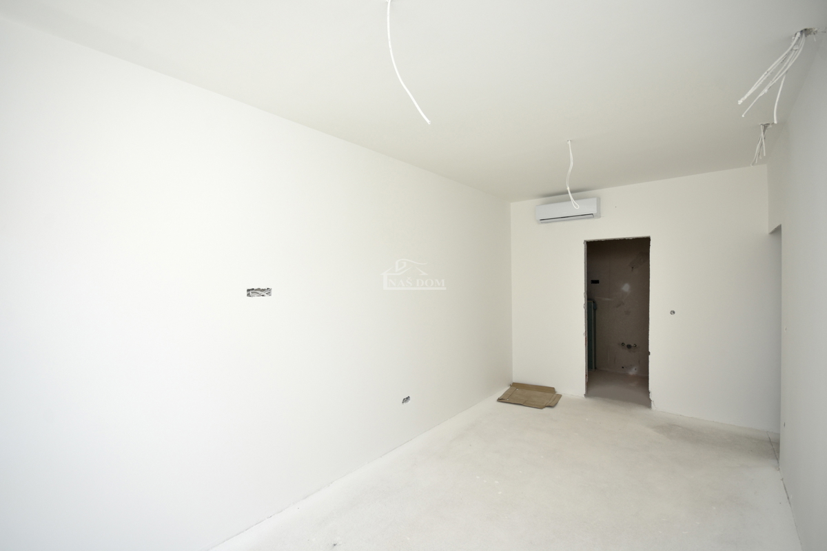 Vodice, Srima - casa bifamiliare a 250 m dalla spiaggia