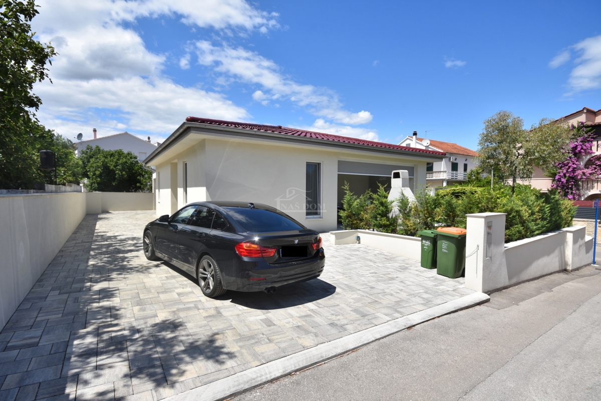 Vodice - Bellissima casa arredata al piano terra in ottima posizione