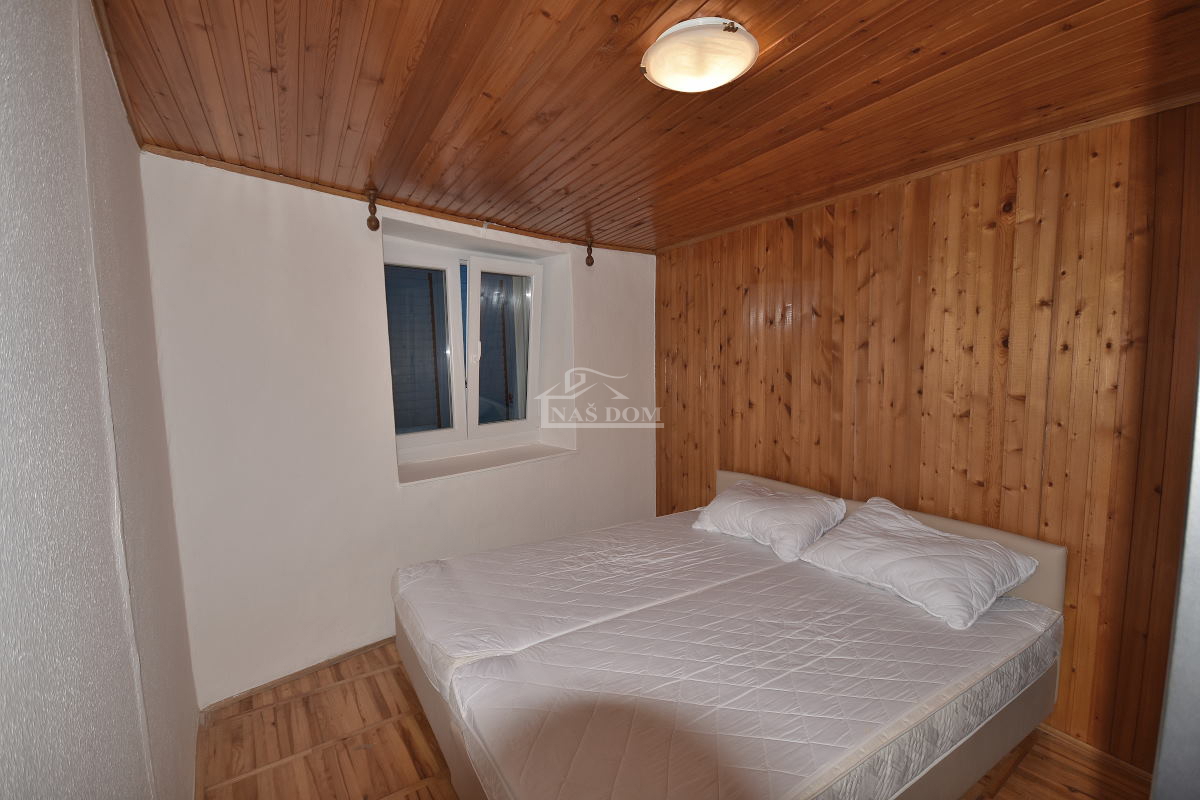 Vodice - CENTRO casa, 250 metri dalla Spiaggia Azzurra