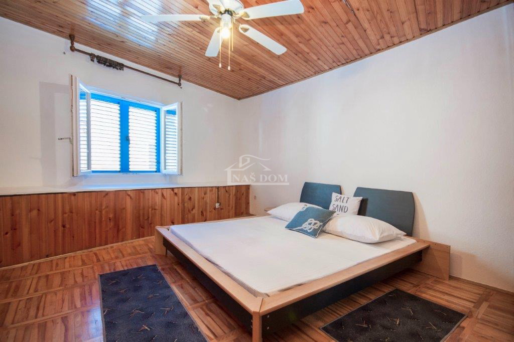 Vodice - CENTRO casa, 250 metri dalla Spiaggia Azzurra