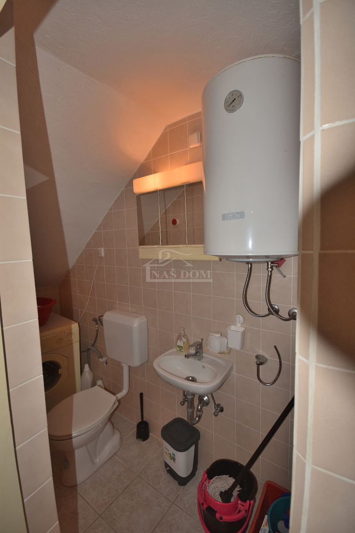 Vodice - CENTRO casa, 250 metri dalla Spiaggia Azzurra