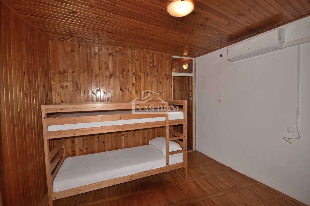 Vodice - CENTRO casa, 250 metri dalla Spiaggia Azzurra