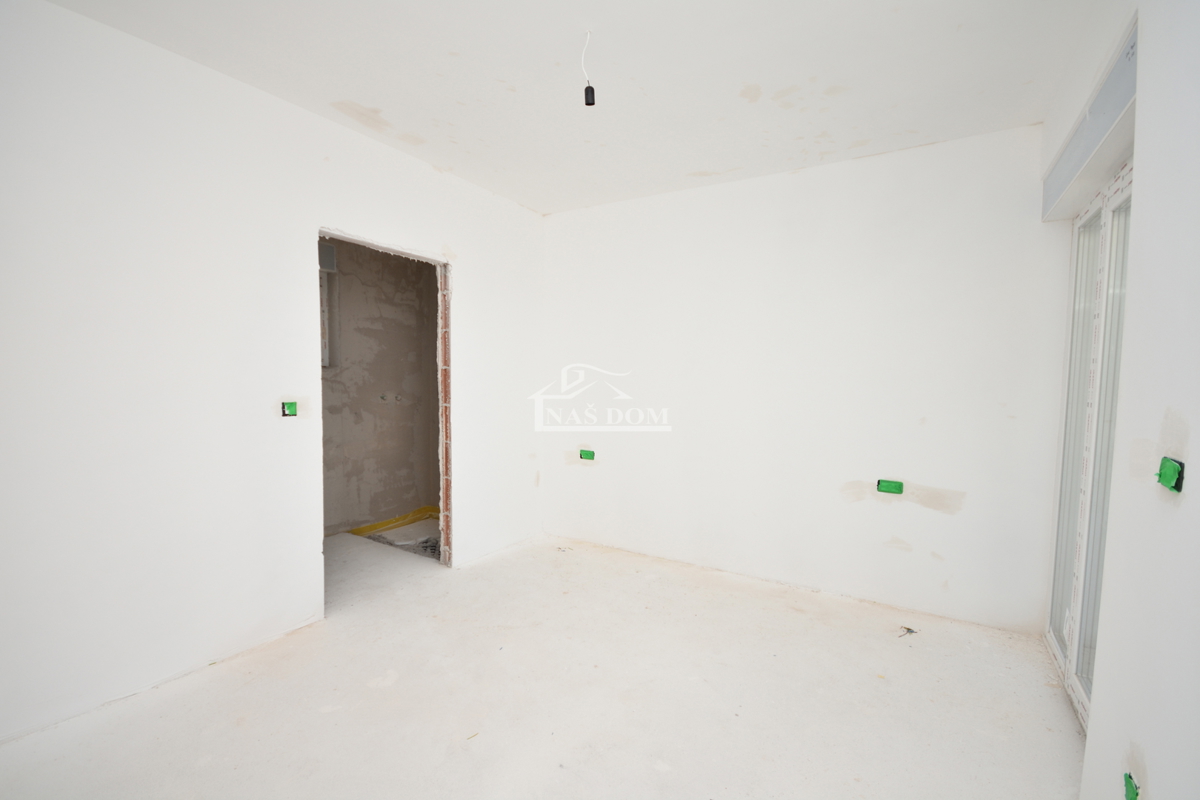 Vodice - Appartamento S4 con terrazza sul tetto, vista panoramica sul mare