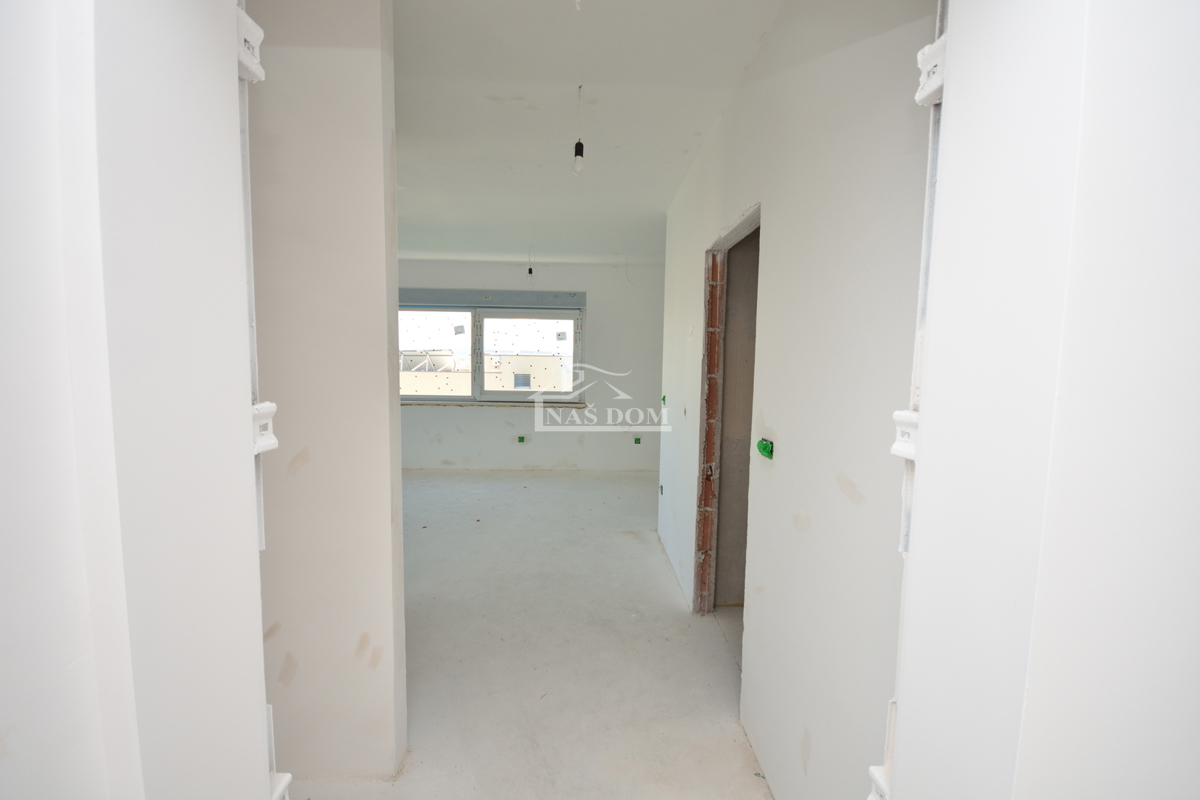 Vodice - Appartamento S4 con terrazza sul tetto, vista panoramica sul mare