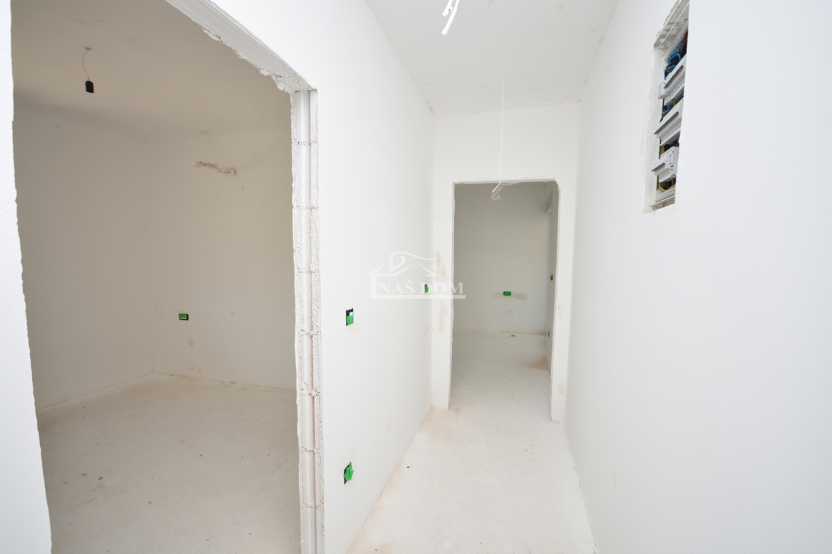 Vodice - Appartamento S4 con terrazza sul tetto, vista panoramica sul mare