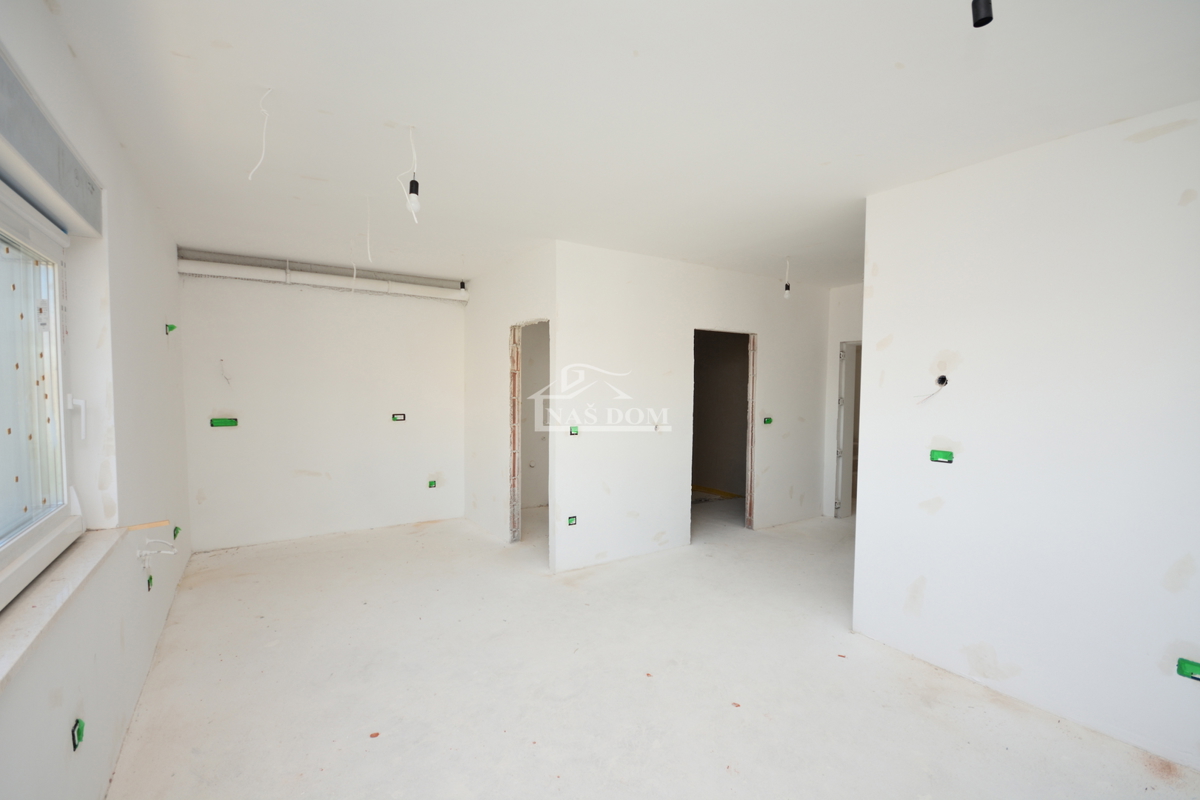 Vodice - Appartamento S4 con terrazza sul tetto, vista panoramica sul mare