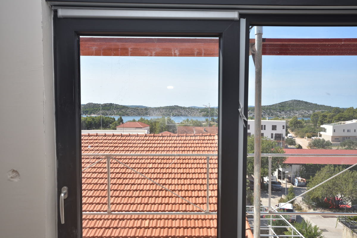 Sibenik, Crnica - Appartamento trilocale S1 con garage