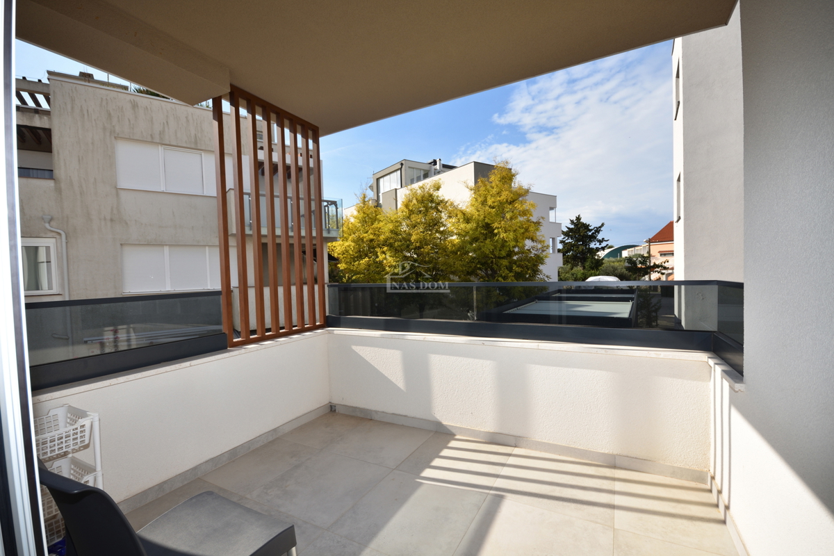 Vodice - appartamento arredato con due camere vicino al centro di Vodice