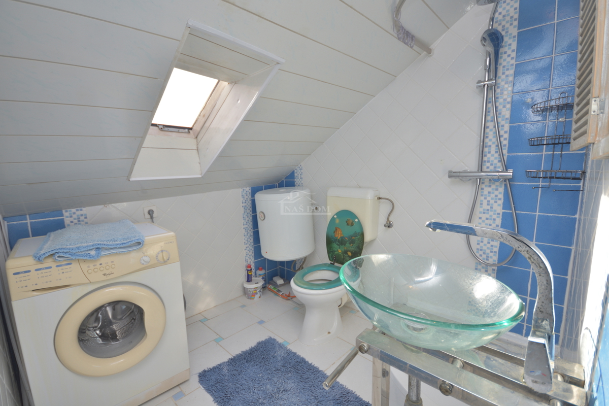 Vodice - Appartamento su due piani nel centro storico della città