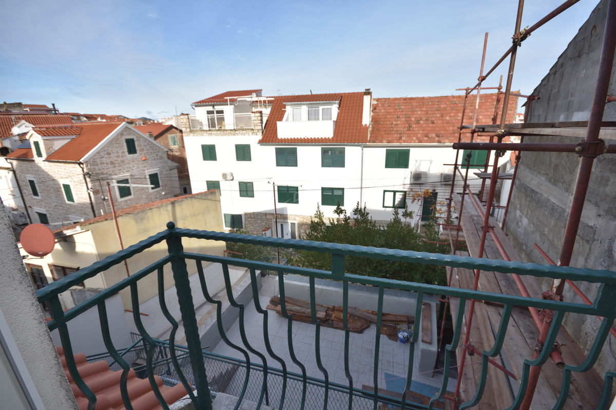 Vodice - Appartamento su due piani nel centro storico della città