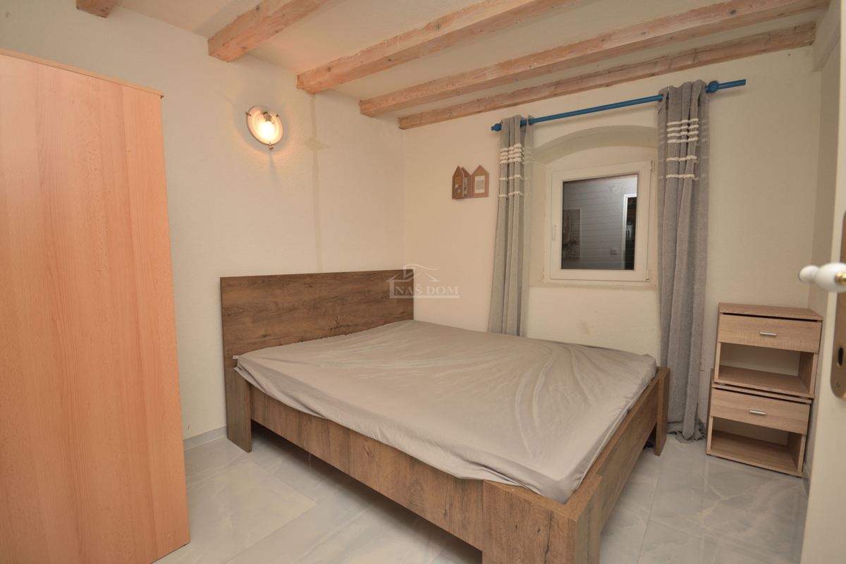 Vodice - Appartamento su due piani nel centro storico della città