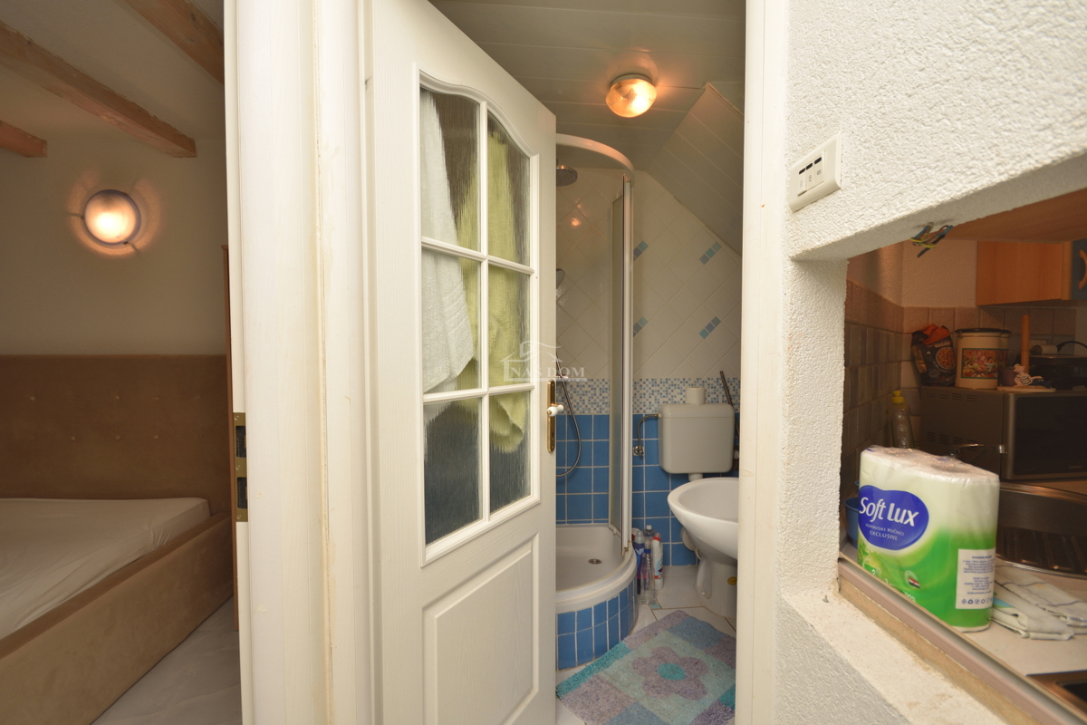 Vodice - Appartamento su due piani nel centro storico della città