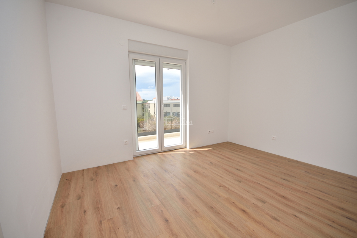 Vodice, Srima - Doppia casa S1 con piscina, a 270 m dalla spiaggia