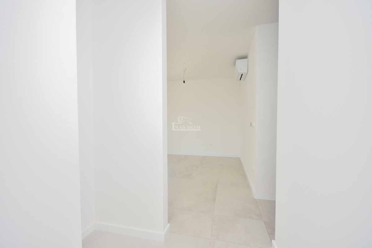 Appartamento moderno S7 con vista mare – nuova costruzione vicino alla spiaggia e al centro di Vodice