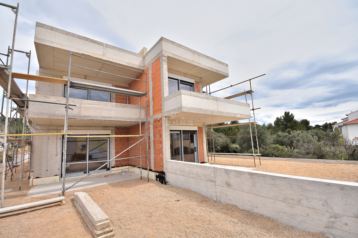 Tribunj, Sovlje - appartamento con terrazza sul tetto, vista mare