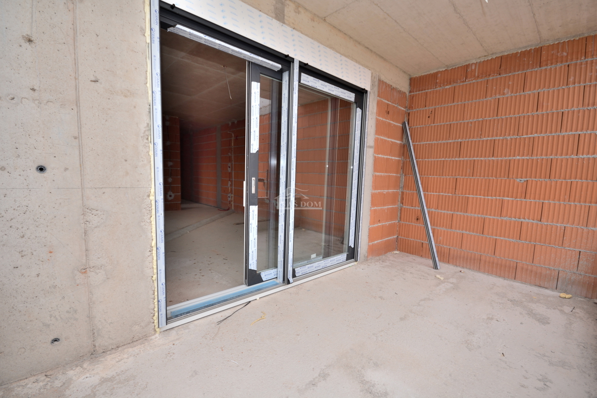 Tribunj, Sovlje - appartamento con terrazza sul tetto, vista mare