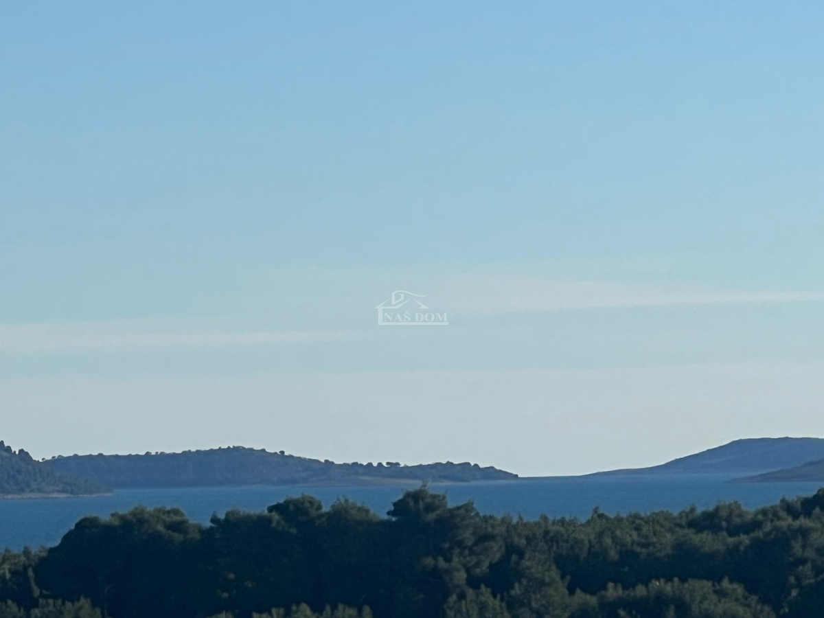 Tribunj, Sovlje - appartamento con terrazza sul tetto, vista mare