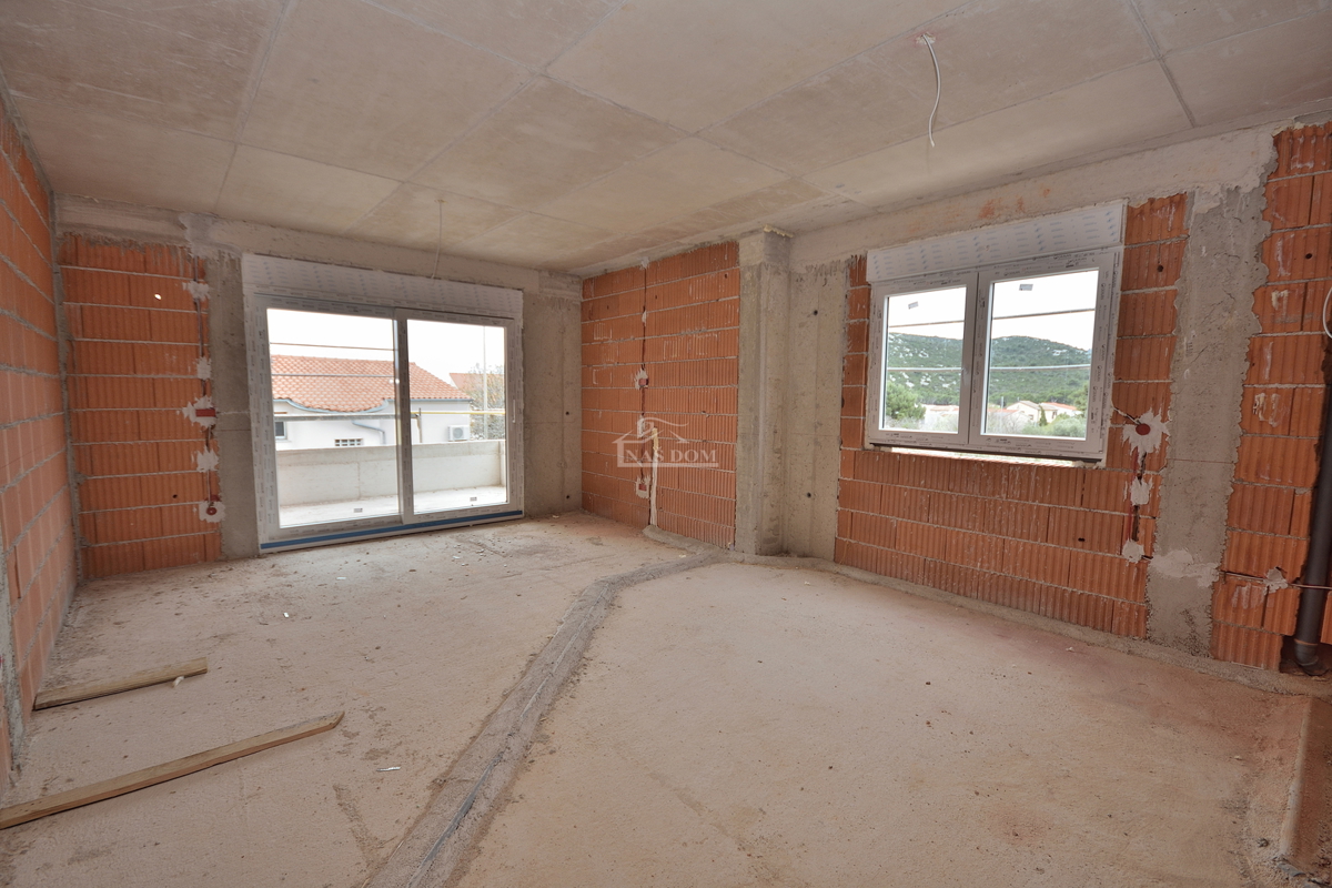 Tribunj, Sovlje - appartamento con terrazza sul tetto, vista mare