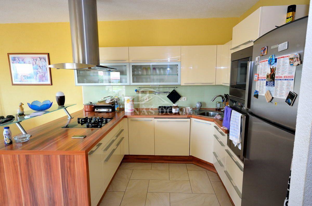 Vodice - Casa con vista mare