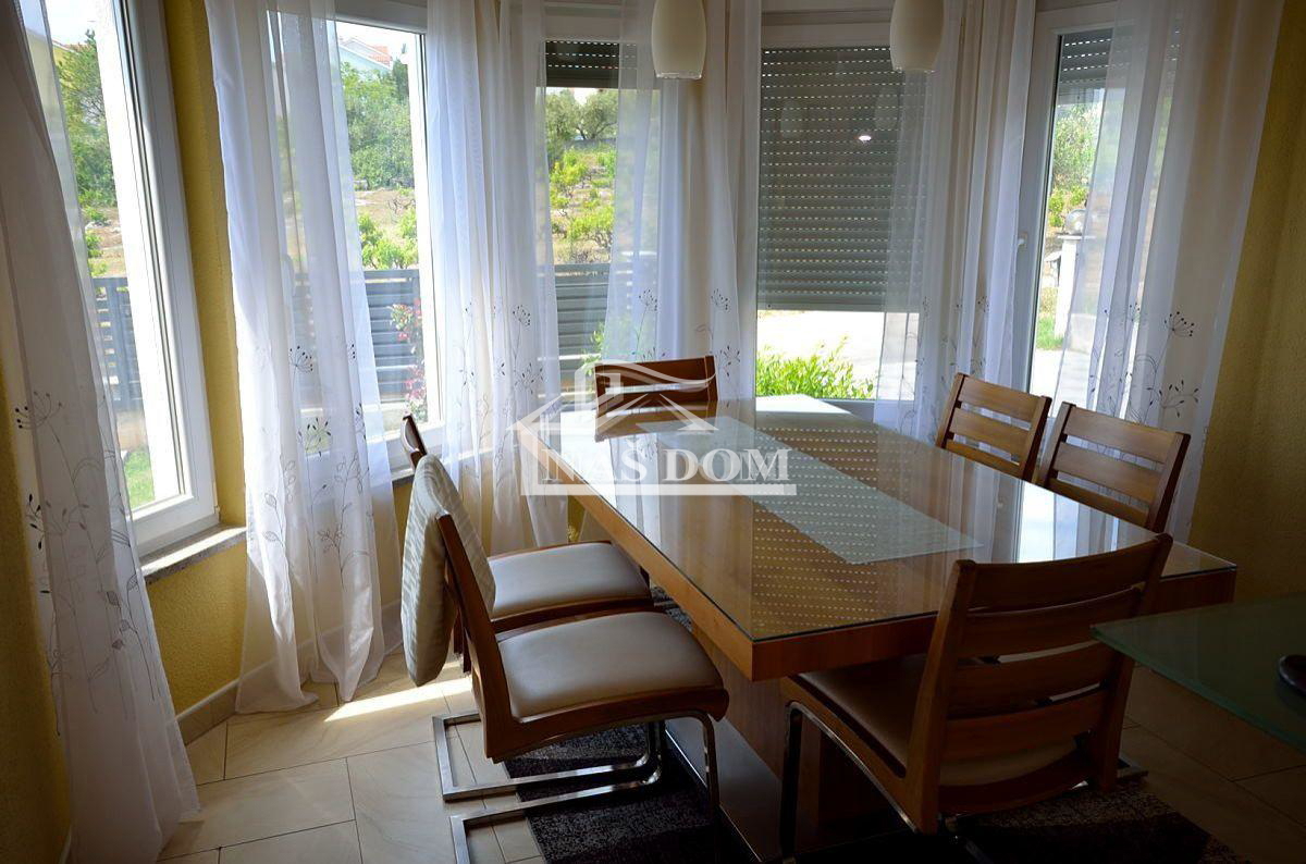 Vodice - Casa con vista mare