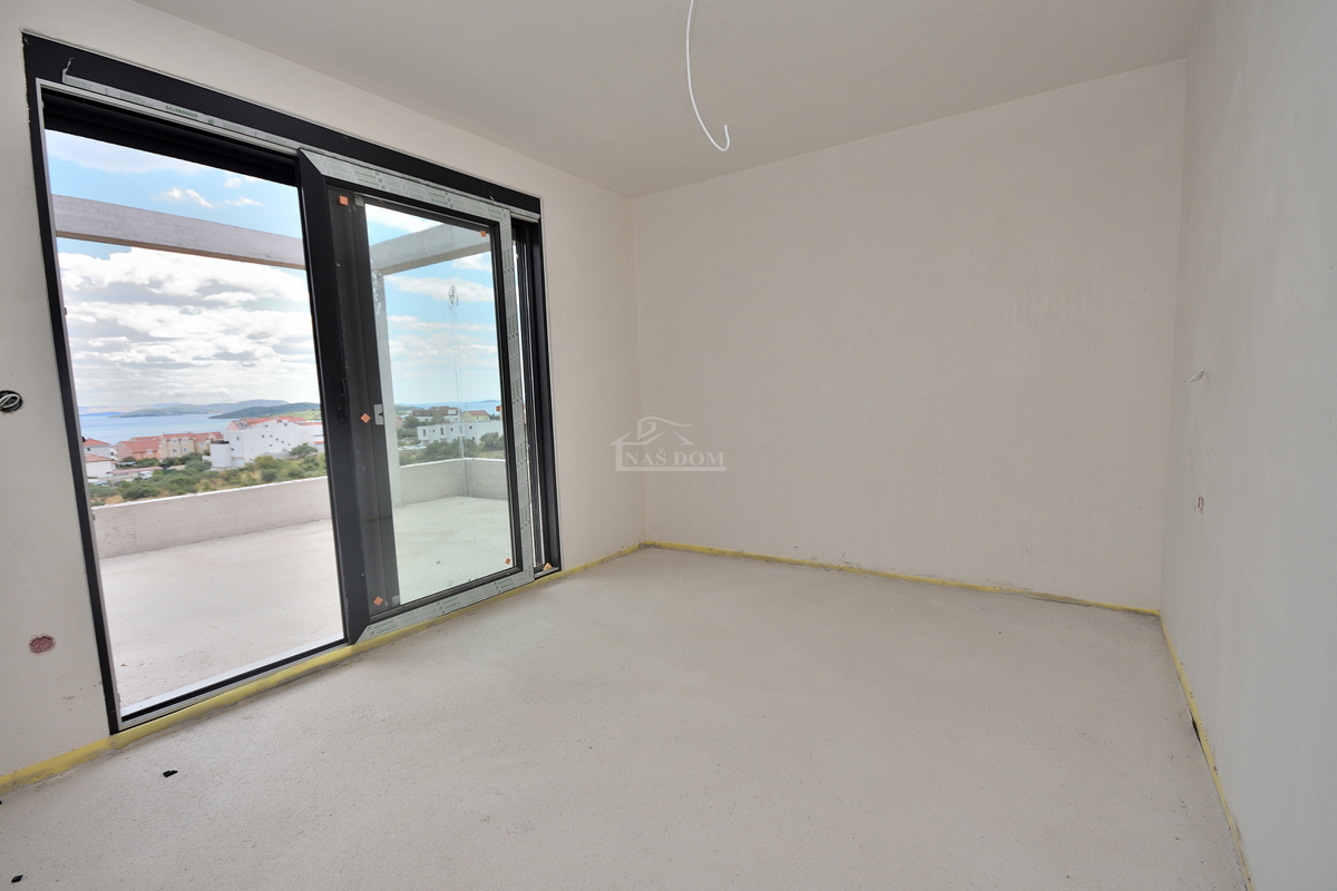 Vodice - **NUOVA COSTRUZIONE** Casa S1 con piscina, vista mare