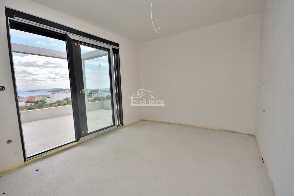 Vodice - **NUOVA COSTRUZIONE** Casa S1 con piscina, vista mare