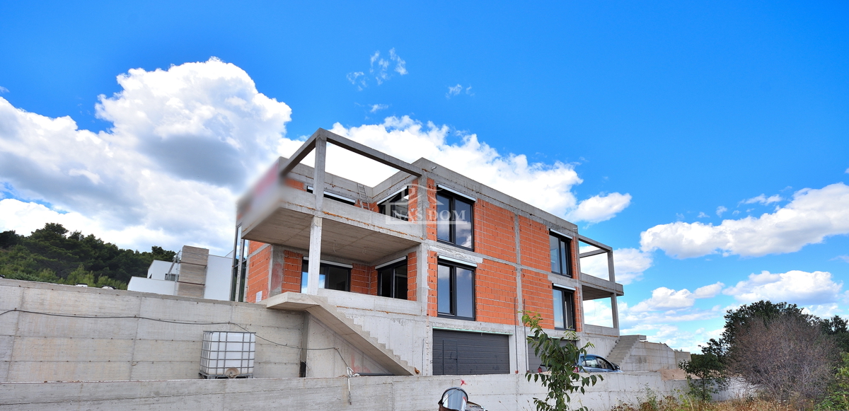 Vodice - **NUOVA COSTRUZIONE** Casa S1 con piscina, vista mare