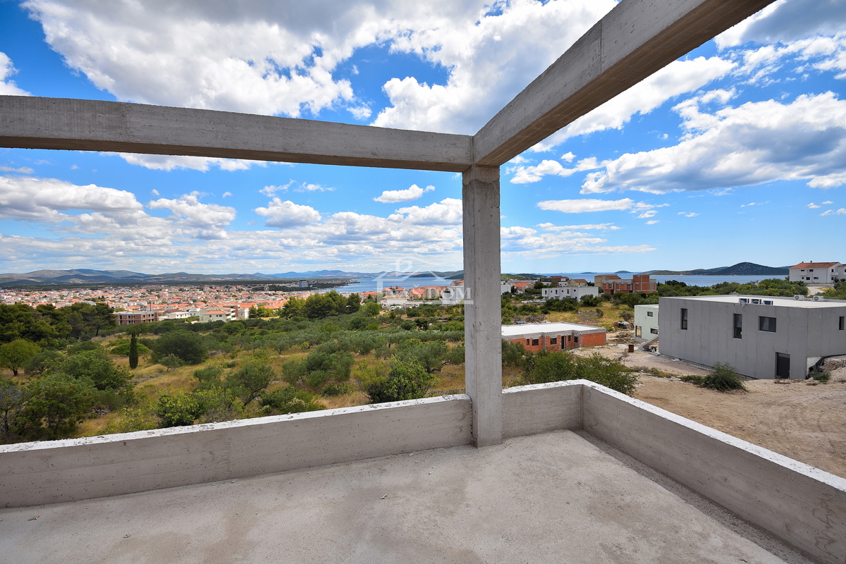 Vodice - **NUOVA COSTRUZIONE** Casa S1 con piscina, vista mare