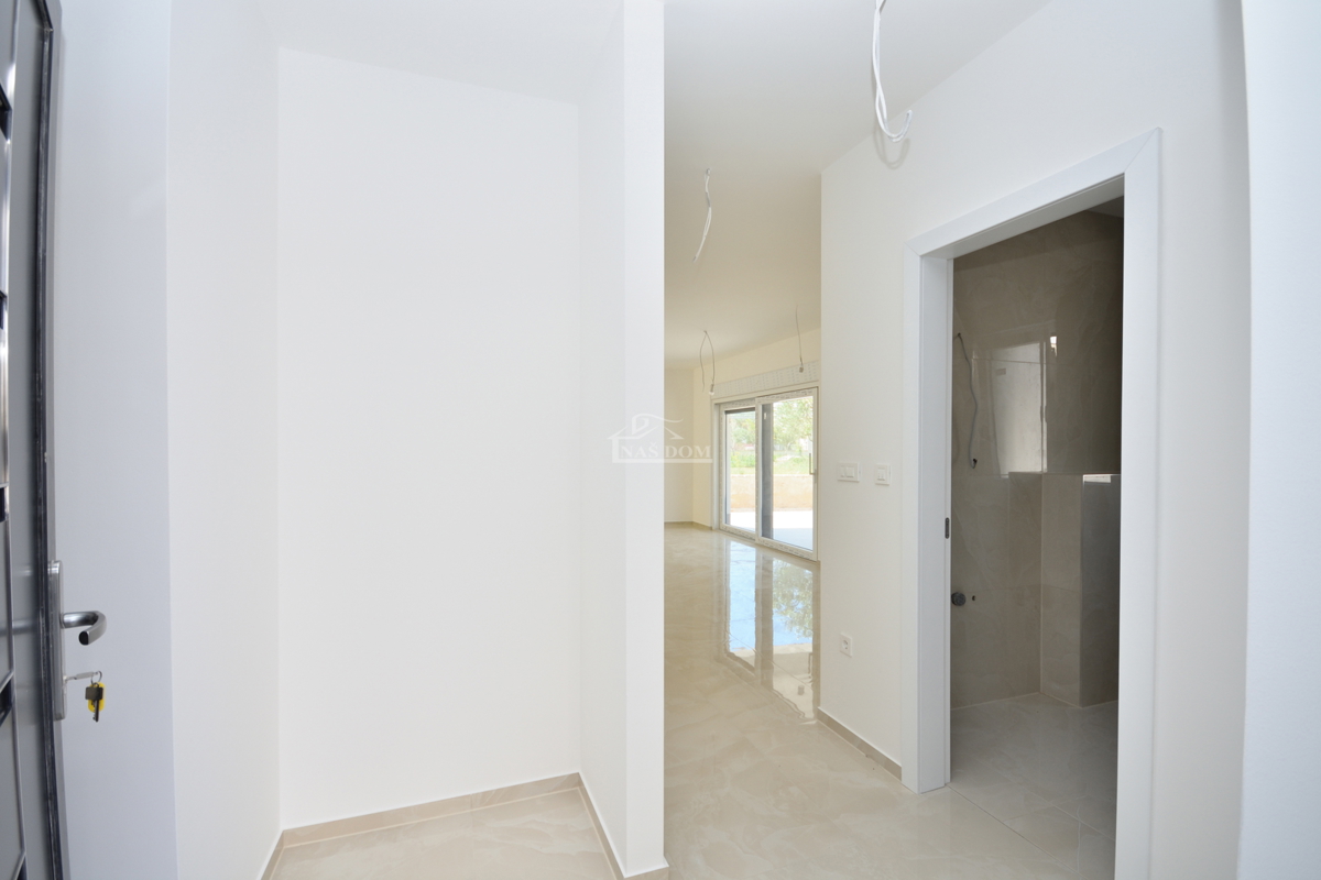 Vodice - Appartamento di lusso S1 con giardino, a 600 m dalla spiaggia