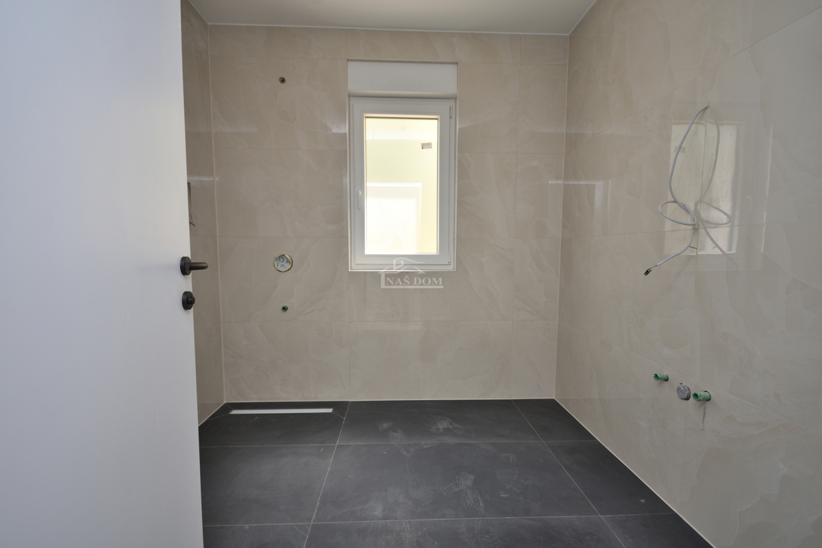 Vodice - Appartamento di lusso S1 con giardino, a 600 m dalla spiaggia