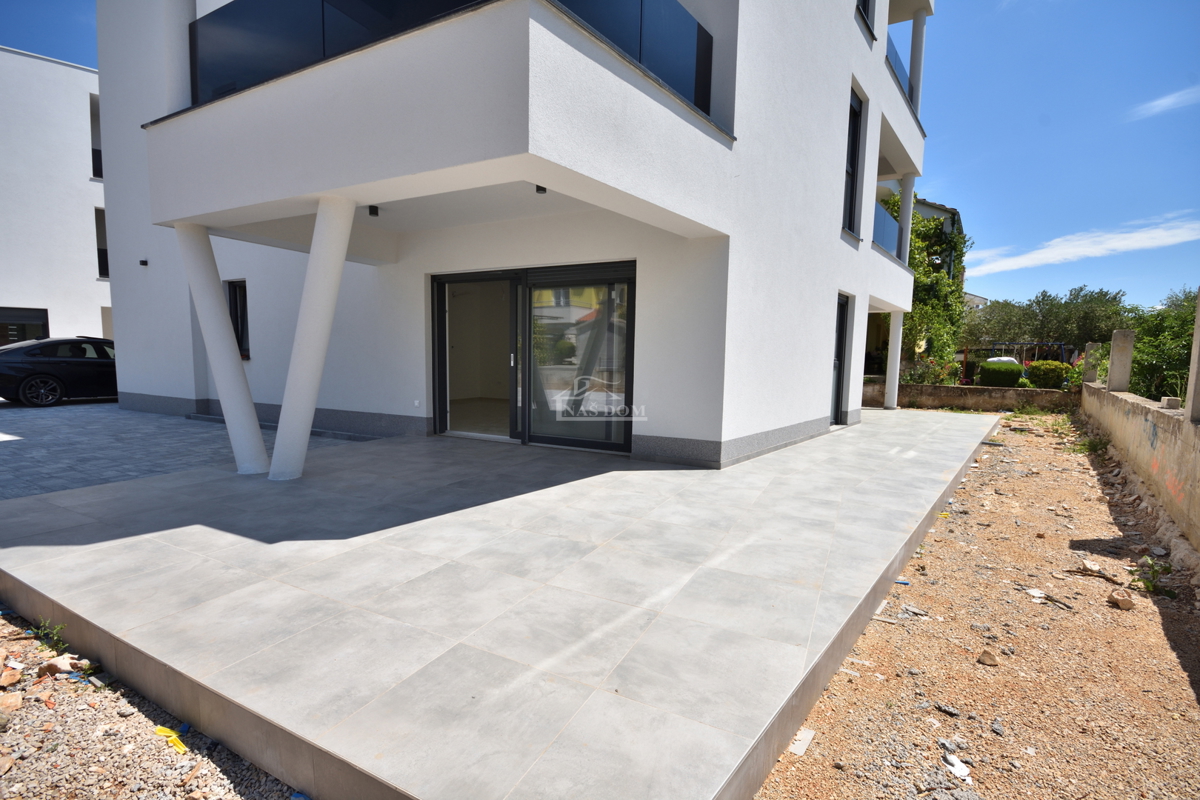 Vodice - Appartamento di lusso S1 con giardino, a 600 m dalla spiaggia