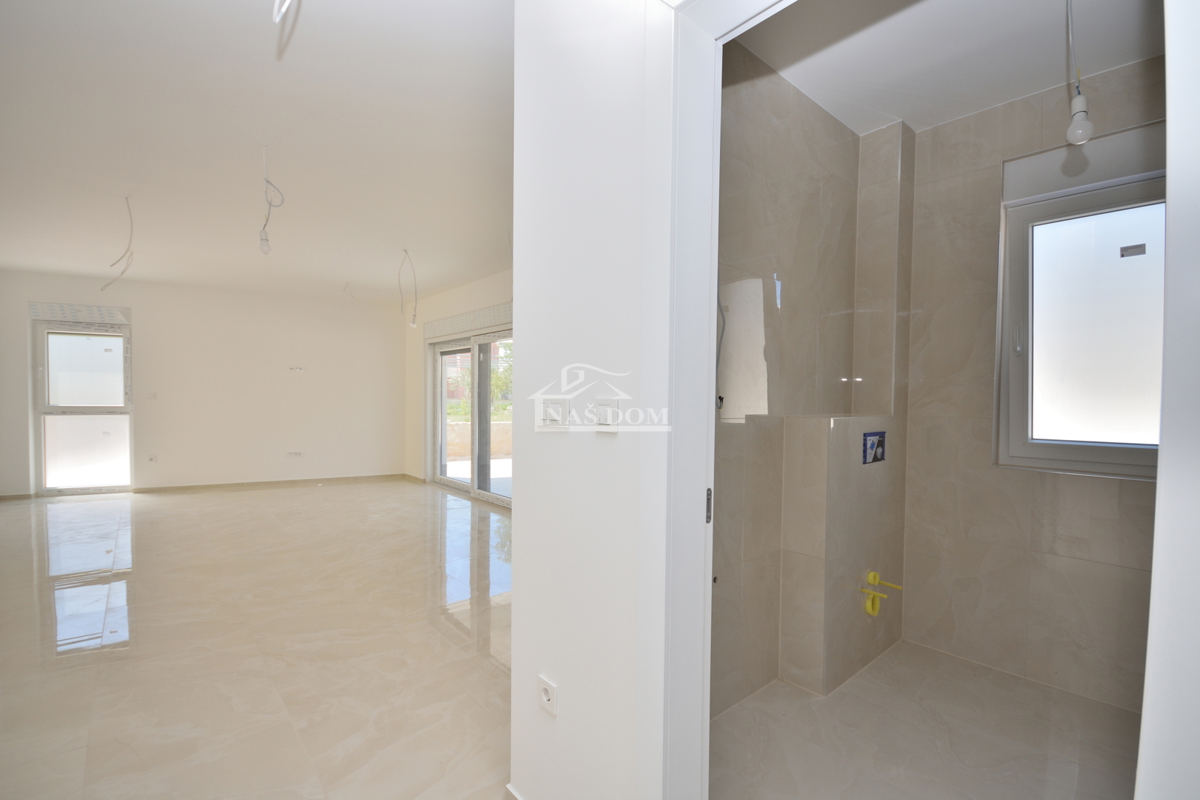 Vodice - Appartamento di lusso S1 con giardino, a 600 m dalla spiaggia